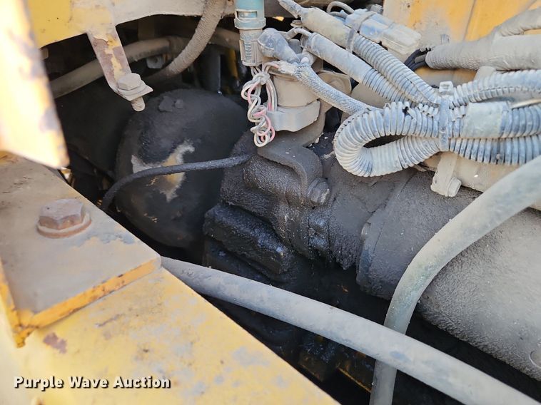 image for item DR8547 1996 Komatsu  WA320-1 wheel loader