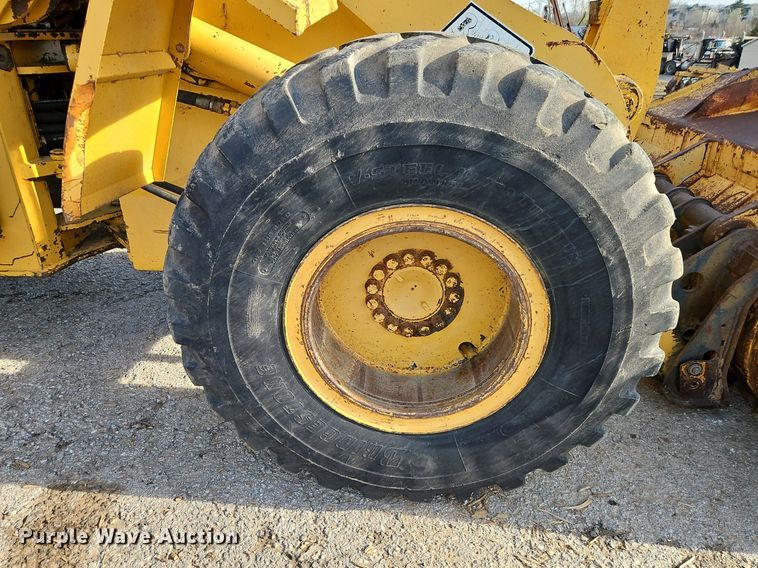 image for item DR8547 1996 Komatsu  WA320-1 wheel loader