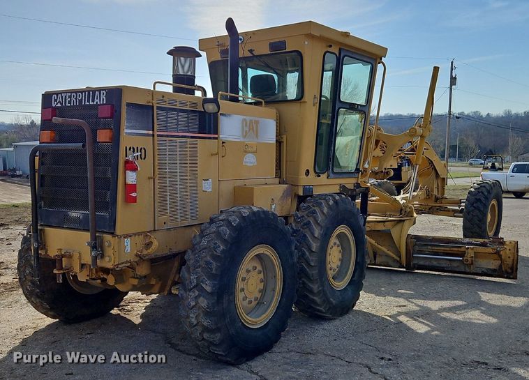 image for item DR8548 1996 Caterpillar  140H motor grader