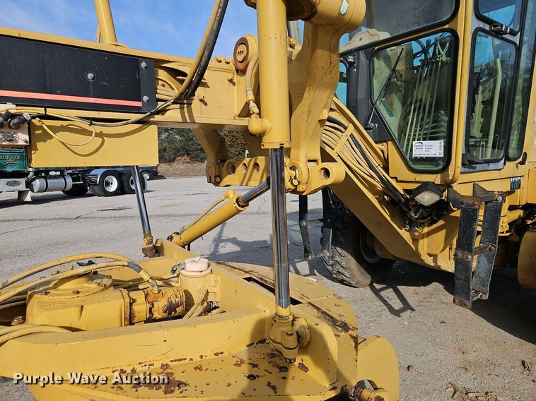 image for item DR8548 1996 Caterpillar  140H motor grader