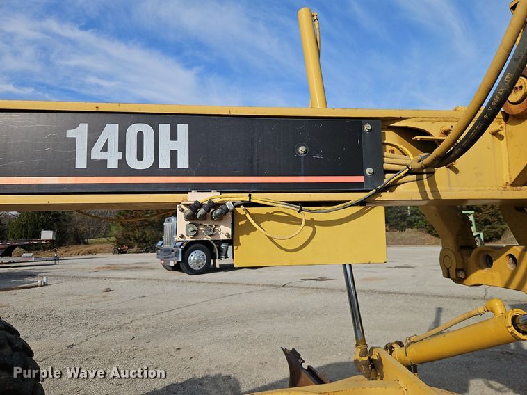 image for item DR8548 1996 Caterpillar  140H motor grader