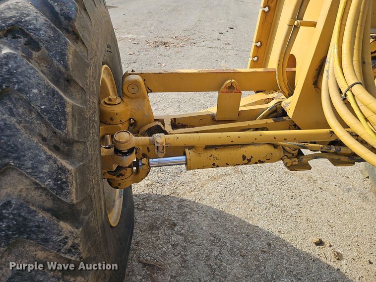 image for item DR8548 1996 Caterpillar  140H motor grader