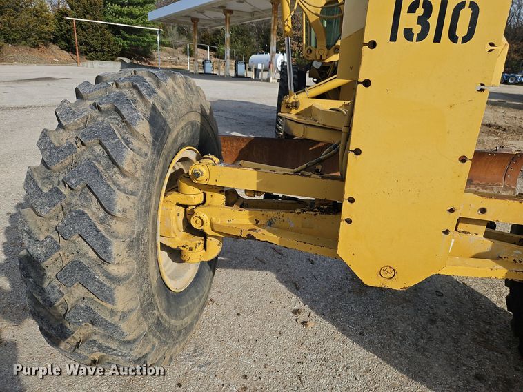 image for item DR8548 1996 Caterpillar  140H motor grader