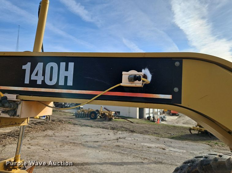 image for item DR8548 1996 Caterpillar  140H motor grader