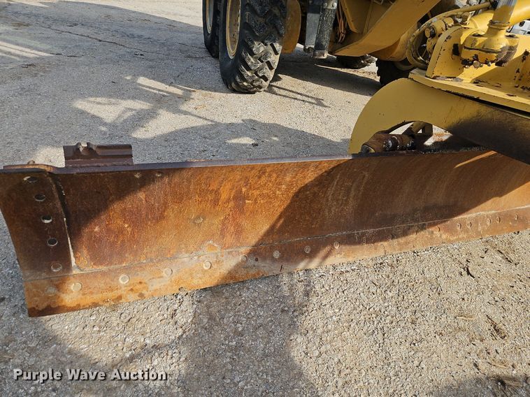 image for item DR8548 1996 Caterpillar  140H motor grader