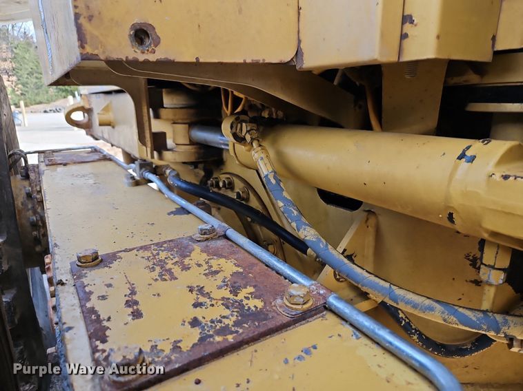 image for item DR8548 1996 Caterpillar  140H motor grader