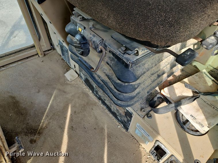 image for item DR8548 1996 Caterpillar  140H motor grader