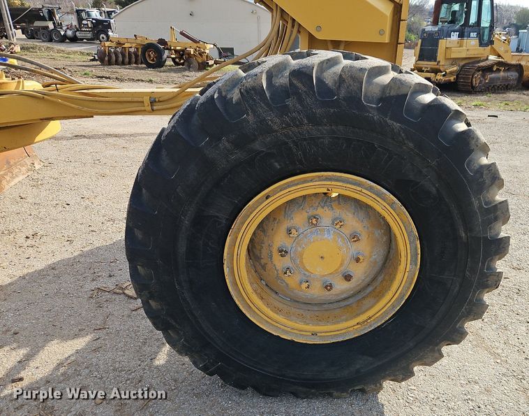 image for item DR8548 1996 Caterpillar  140H motor grader