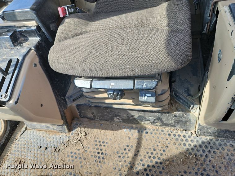 image for item DR8550 1997 Caterpillar  953C track loader