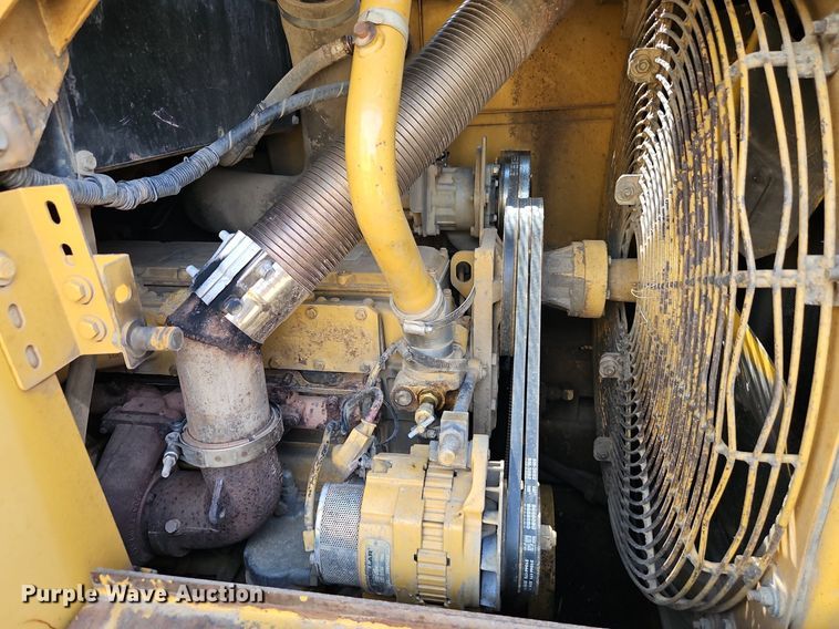 image for item DR8550 1997 Caterpillar  953C track loader