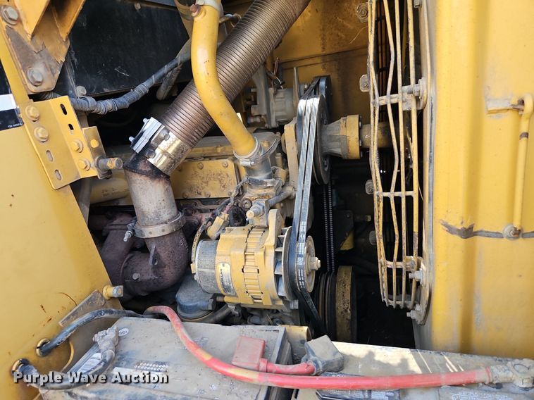 image for item DR8550 1997 Caterpillar  953C track loader