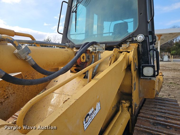 image for item DR8551 2001 Caterpillar  963C track loader