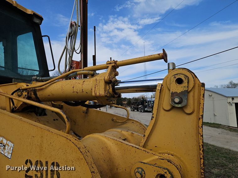 image for item DR8551 2001 Caterpillar  963C track loader