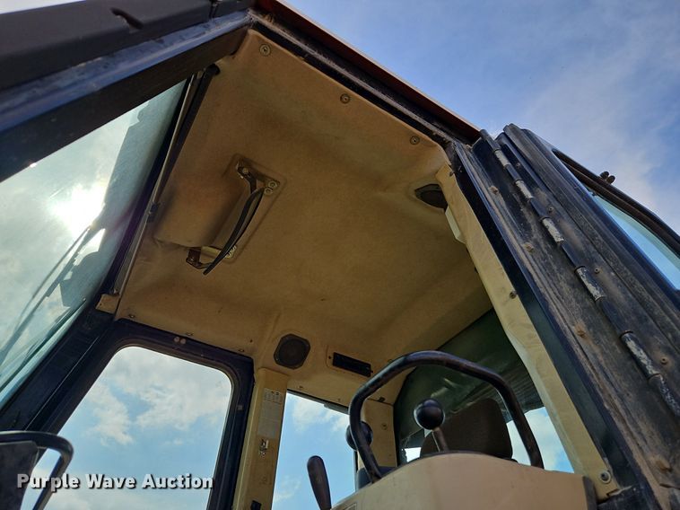 image for item DR8551 2001 Caterpillar  963C track loader