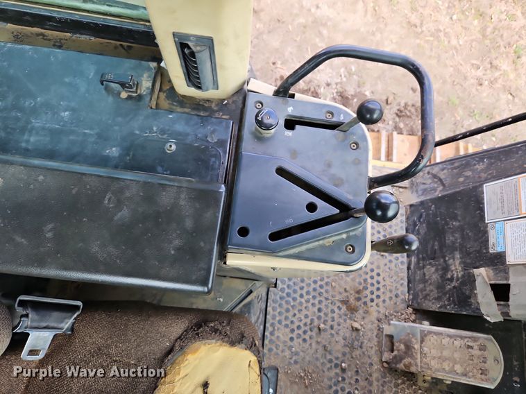 image for item DR8551 2001 Caterpillar  963C track loader