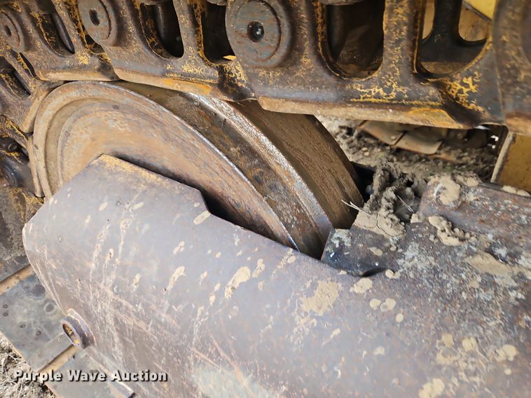 image for item DR8551 2001 Caterpillar  963C track loader