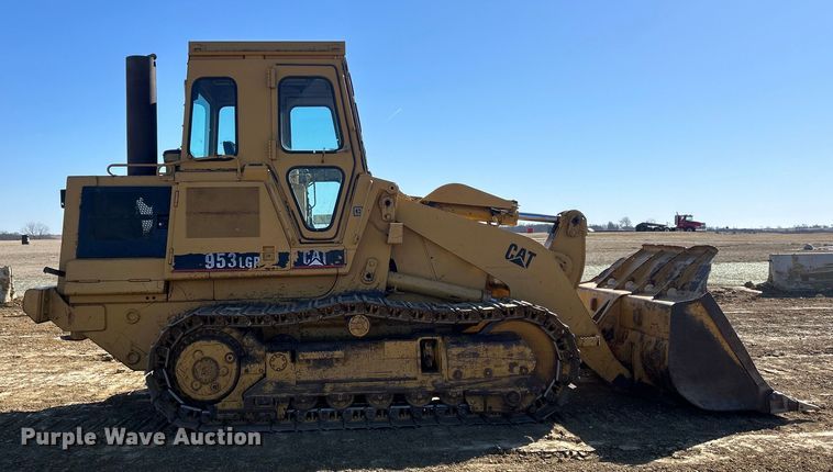 image for item DS0834 1989 Caterpillar 953LGP track loader