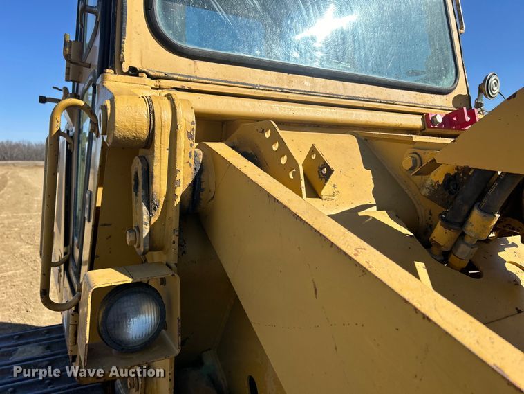 image for item DS0834 1989 Caterpillar 953LGP track loader