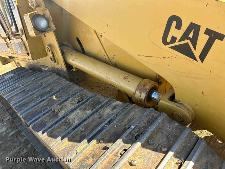 image for item DS0834 1989 Caterpillar 953LGP track loader