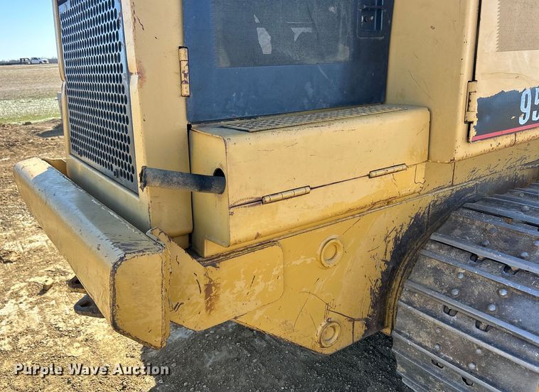 image for item DS0834 1989 Caterpillar 953LGP track loader