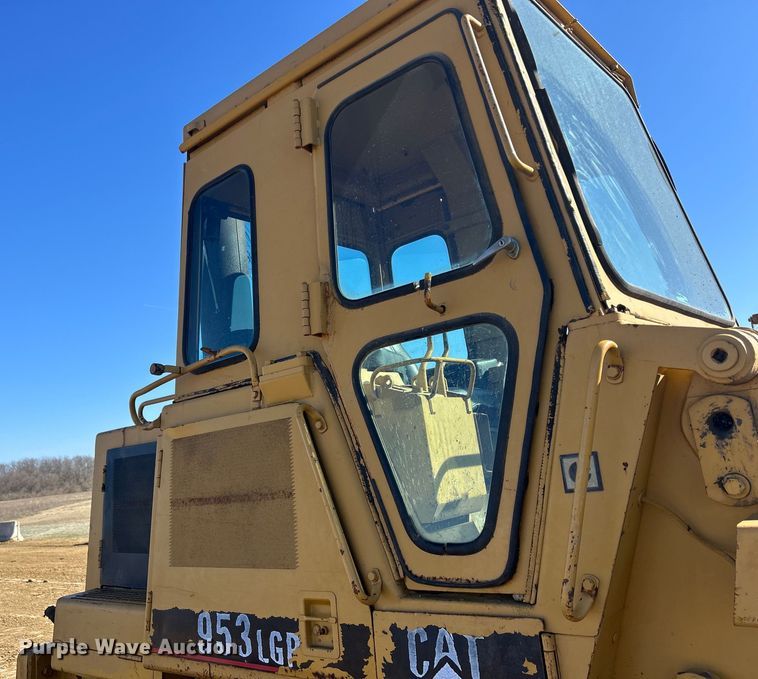 image for item DS0834 1989 Caterpillar 953LGP track loader