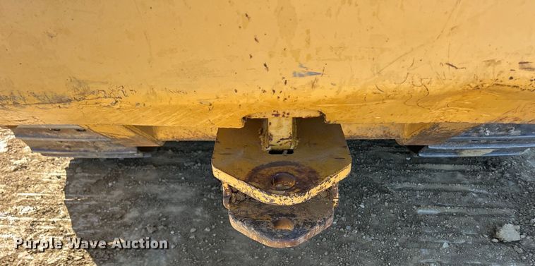 image for item DS0834 1989 Caterpillar 953LGP track loader