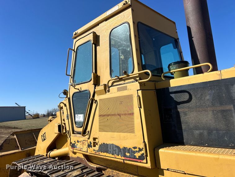 image for item DS0834 1989 Caterpillar 953LGP track loader