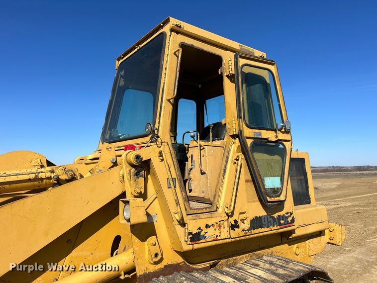 image for item DS0834 1989 Caterpillar 953LGP track loader