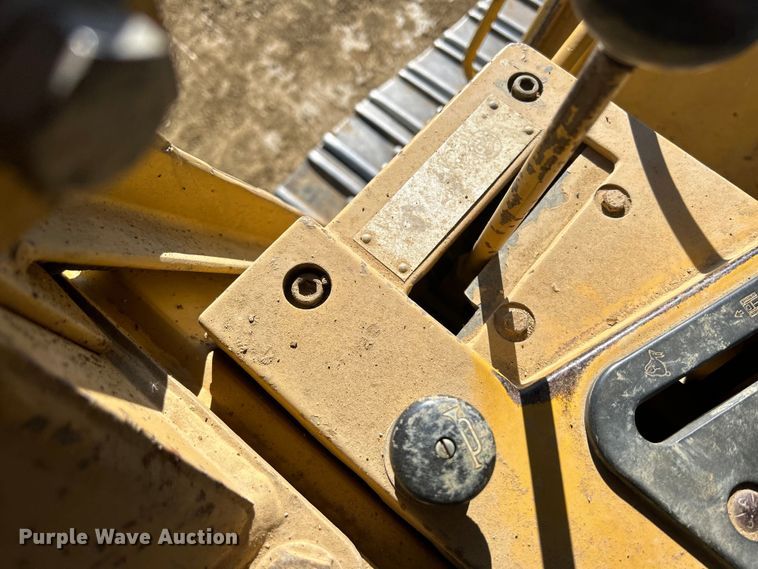 image for item DS0834 1989 Caterpillar 953LGP track loader