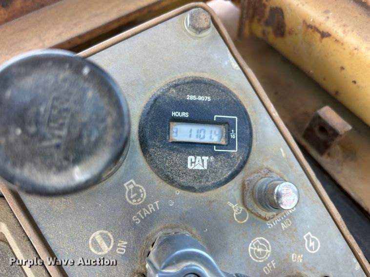 image for item DS0834 1989 Caterpillar 953LGP track loader