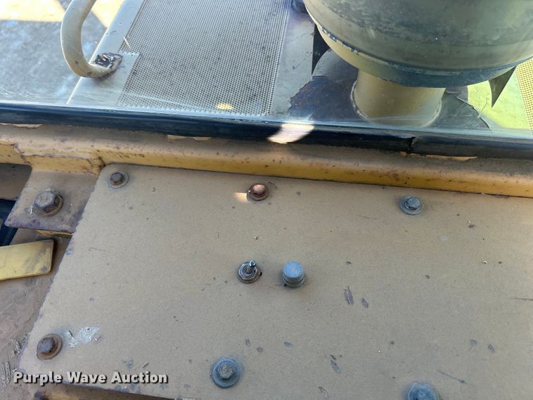 image for item DS0834 1989 Caterpillar 953LGP track loader