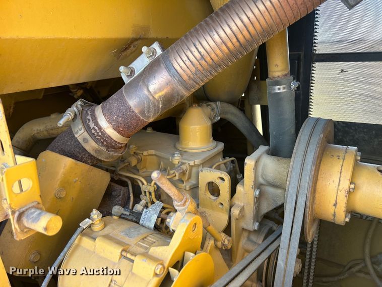 image for item DS0834 1989 Caterpillar 953LGP track loader