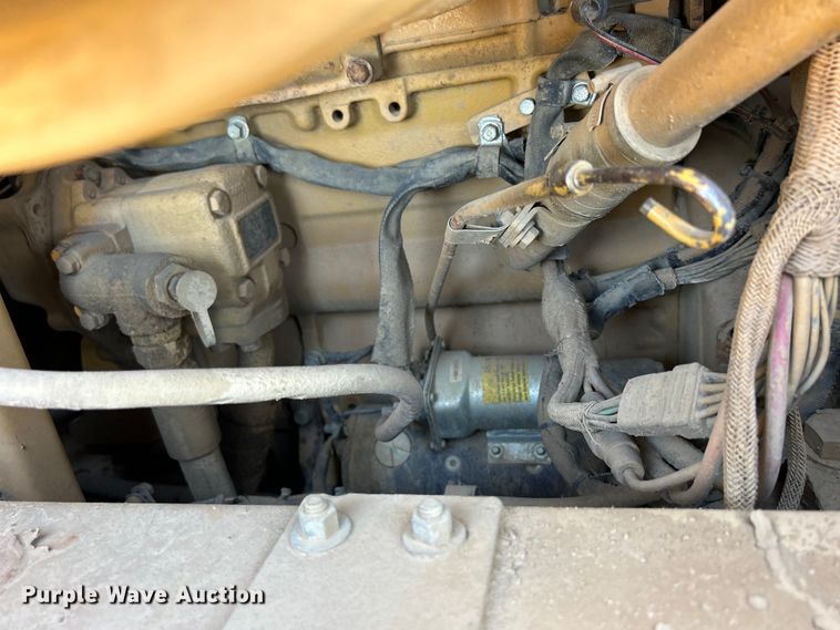 image for item DS0834 1989 Caterpillar 953LGP track loader