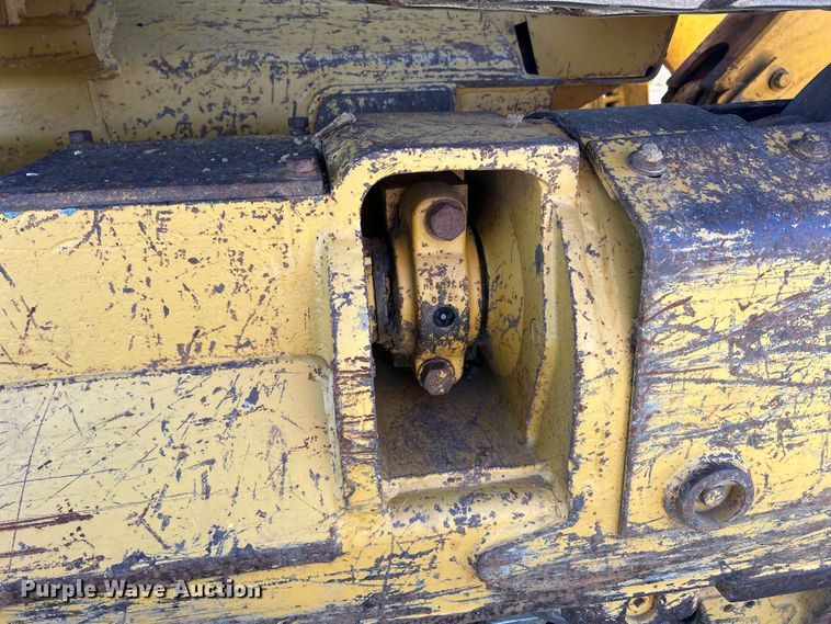 image for item DS0834 1989 Caterpillar 953LGP track loader