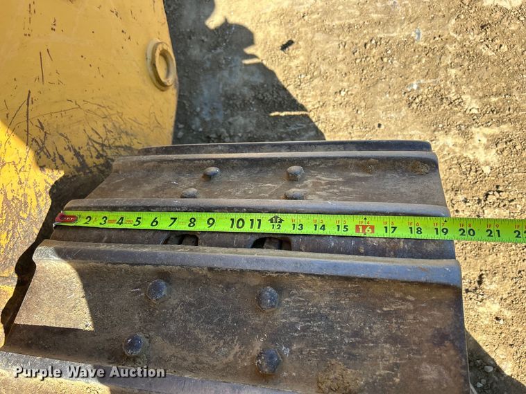 image for item DS0834 1989 Caterpillar 953LGP track loader