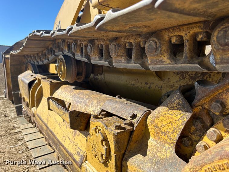image for item DS0834 1989 Caterpillar 953LGP track loader