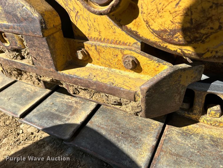 image for item DS0834 1989 Caterpillar 953LGP track loader