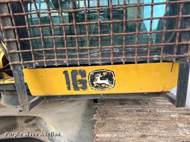 image for item DS2927 2011 John Deere 250G LC excavator