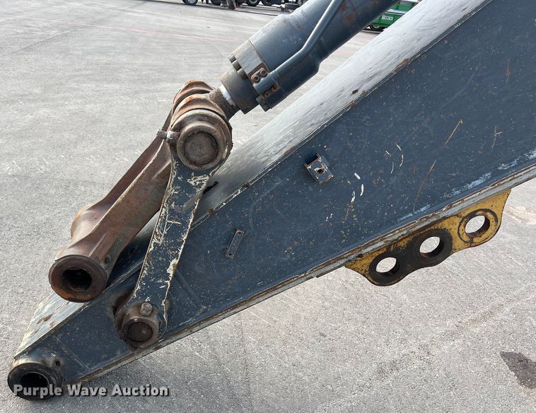 image for item DS2927 2011 John Deere 250G LC excavator