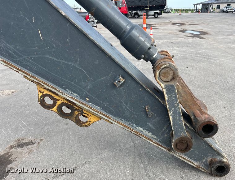 image for item DS2927 2011 John Deere 250G LC excavator