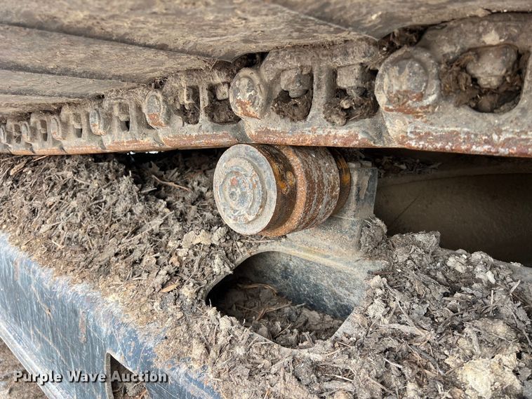 image for item DS2927 2011 John Deere 250G LC excavator