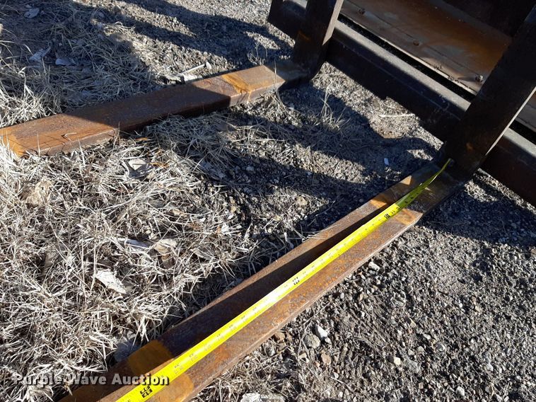 image for item DV9844 2011 Case SR250 skid steer loader