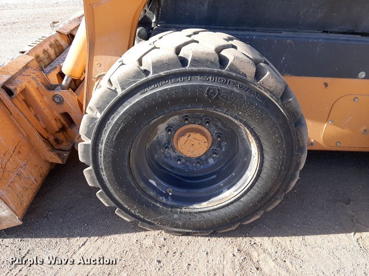 image for item DV9844 2011 Case SR250 skid steer loader