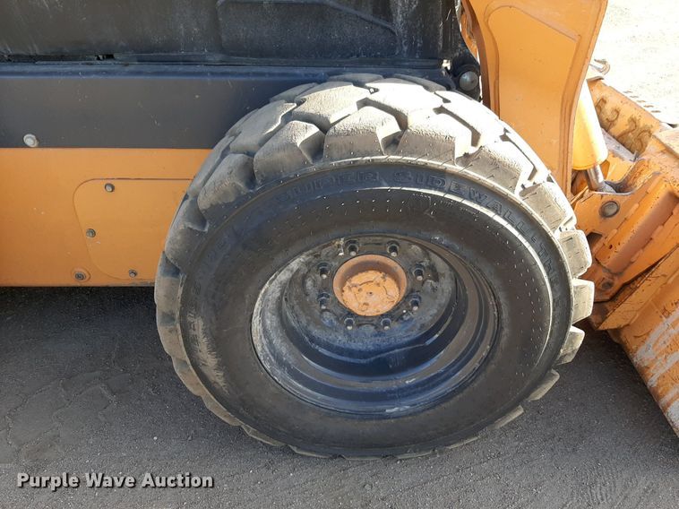 image for item DV9844 2011 Case SR250 skid steer loader