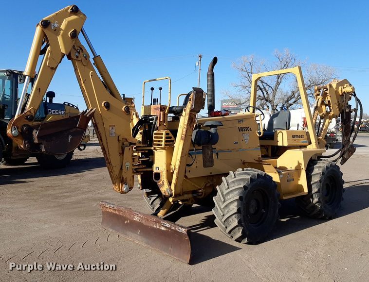 image for item DV9847 2000 Vermeer V8550A vibratory cable plow