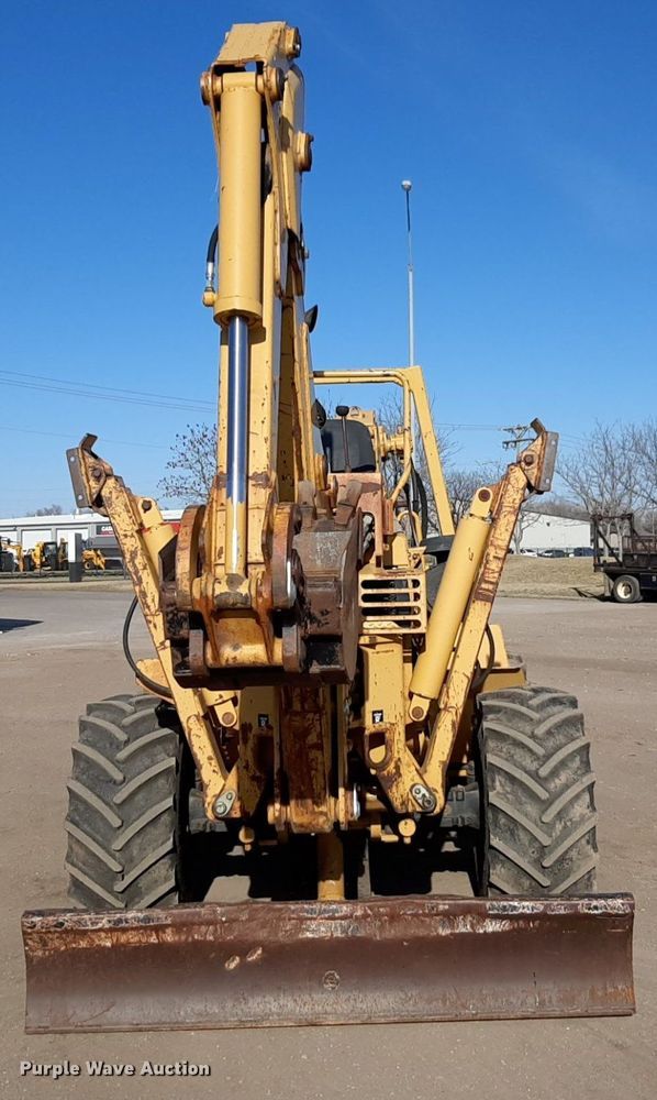 image for item DV9847 2000 Vermeer V8550A vibratory cable plow