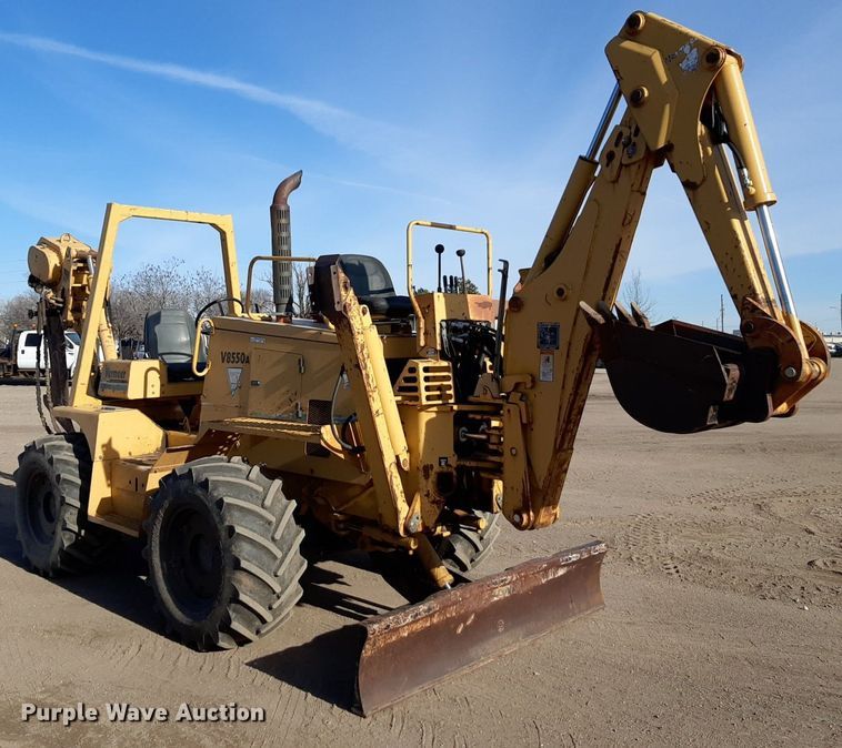 image for item DV9847 2000 Vermeer V8550A vibratory cable plow