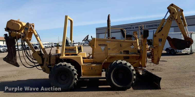 image for item DV9847 2000 Vermeer V8550A vibratory cable plow