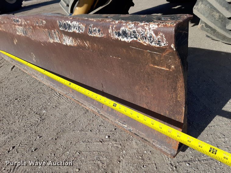 image for item DV9847 2000 Vermeer V8550A vibratory cable plow