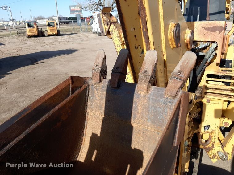 image for item DV9847 2000 Vermeer V8550A vibratory cable plow